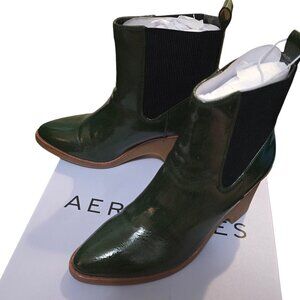 Aerosoles Women's  Mylo Wedge Bootie Green Crinkled Leather Color Size 9.5